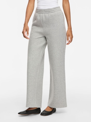 Wide leg Pantaloni 'VIVera' di VILA in grigio: frontale
