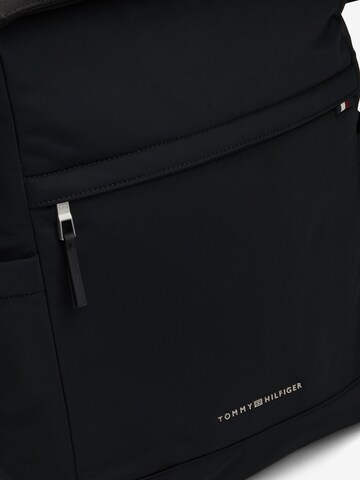 TOMMY HILFIGER Rucksack in Schwarz