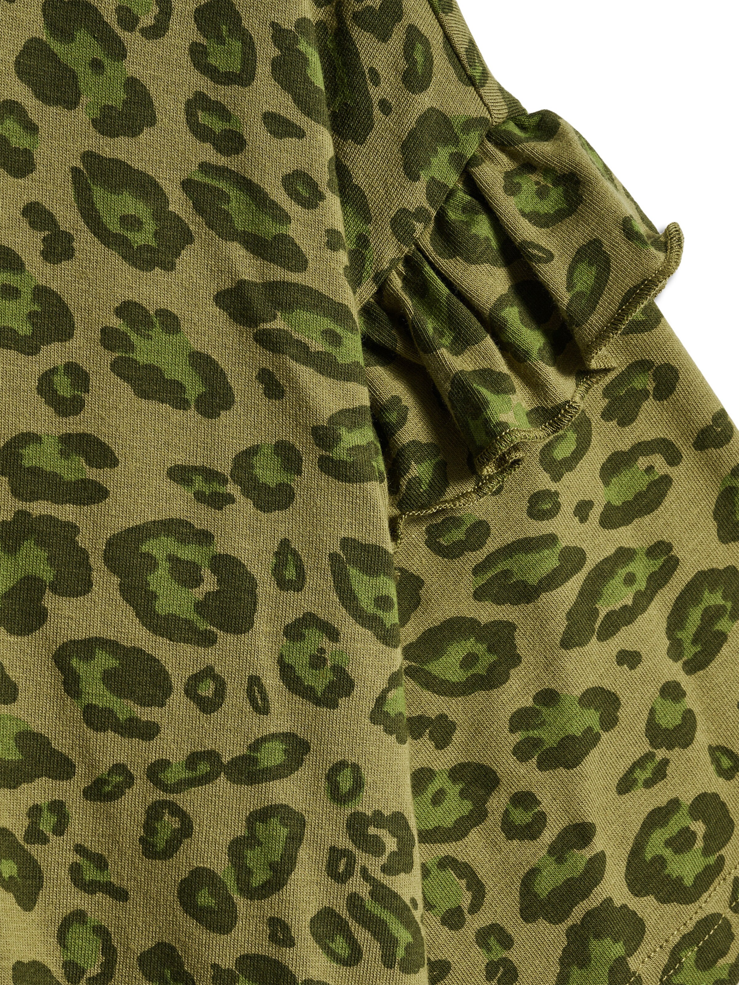 SOMETIME SOON Bluser & t-shirts i grøn