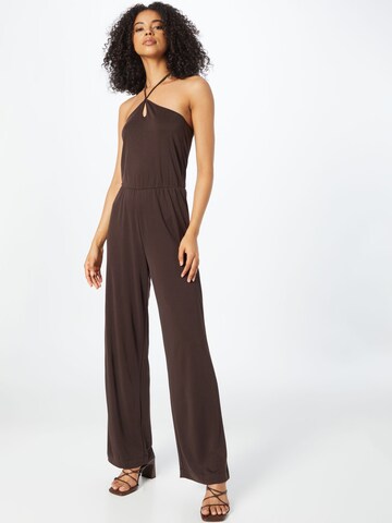 Monki Jumpsuit in Brown: front
