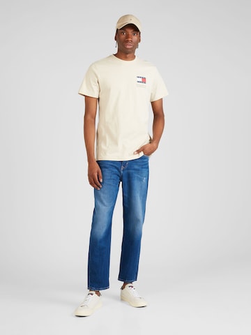 Tommy Jeans T-Shirt 'Essential' in Beige