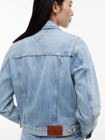 Tommy Jeans Jacke 'CLASSIC' in Blau