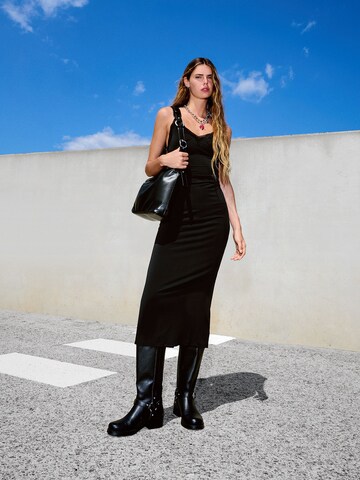 Bershka Dress in Black: front
