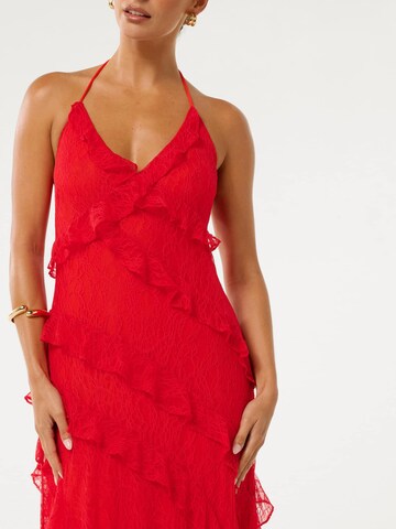 Robe de soirée 'Kimberly' Forever New Petite en rouge