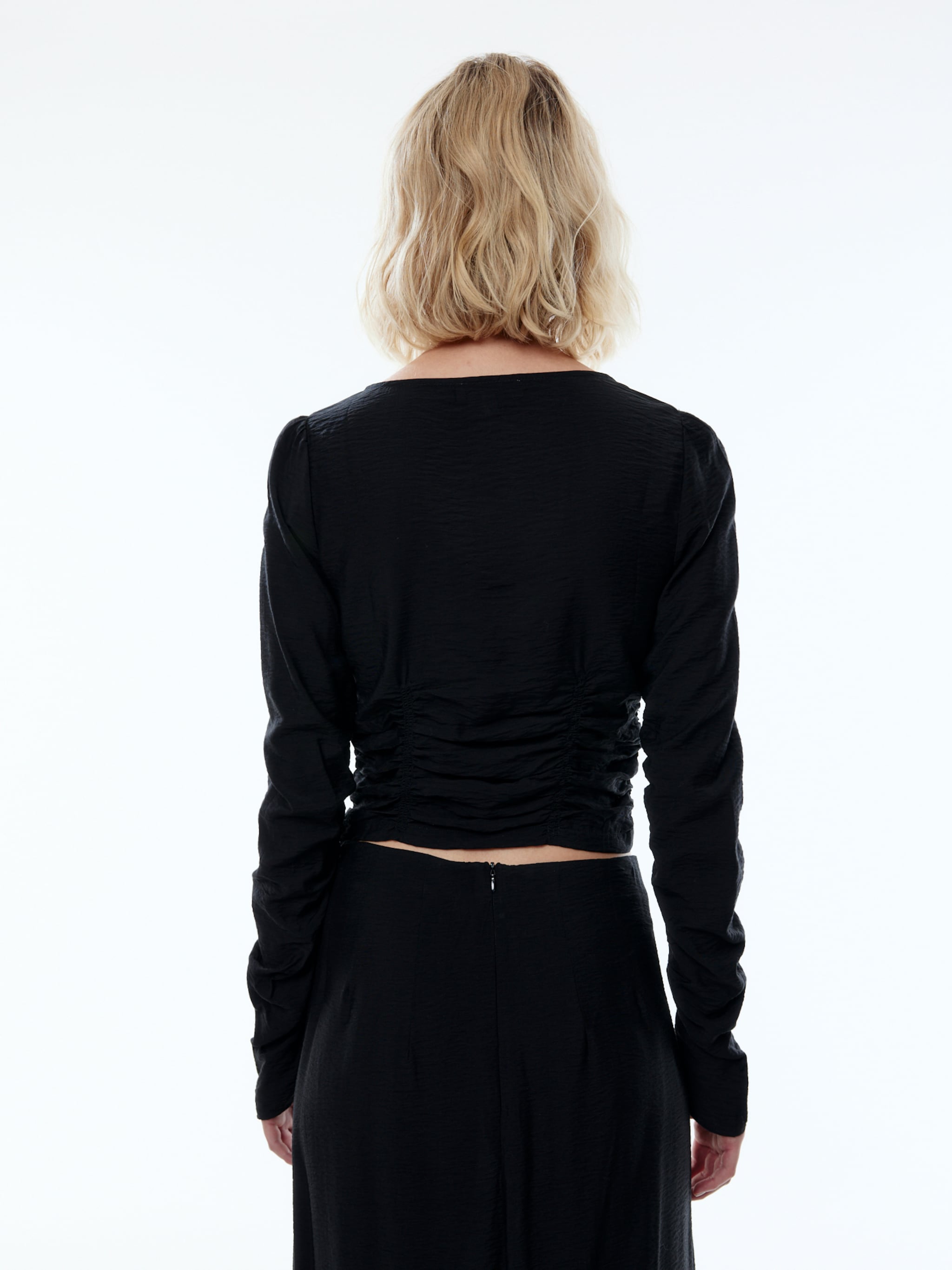 EDITED Productos Camiseta 'Giorgina' negro