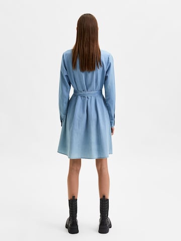 Robe-chemise 'Tammy' SELECTED FEMME en bleu