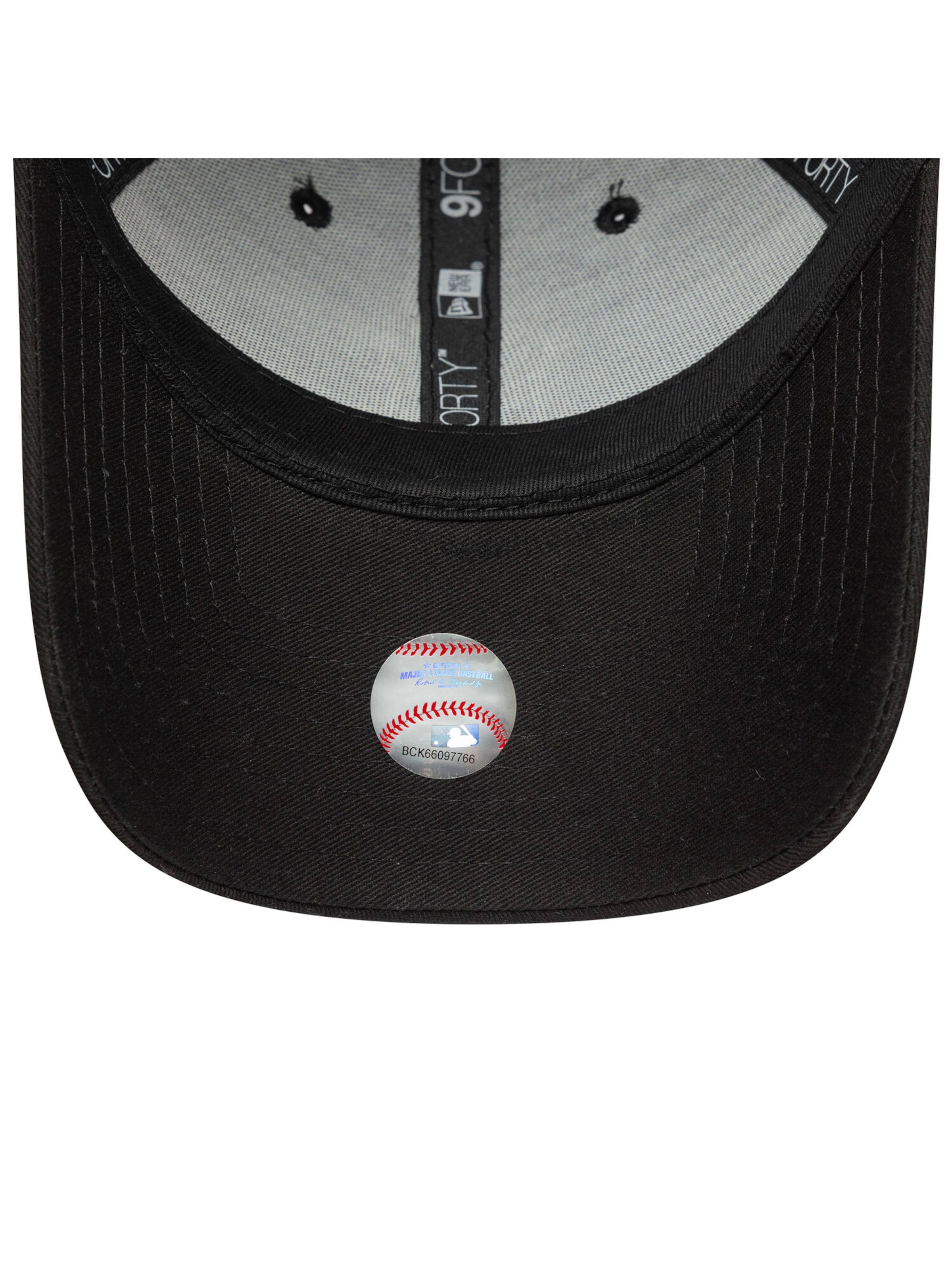 NEW ERA Sportpet '9FORTY New York Yankees MLB Outline' in Zwart