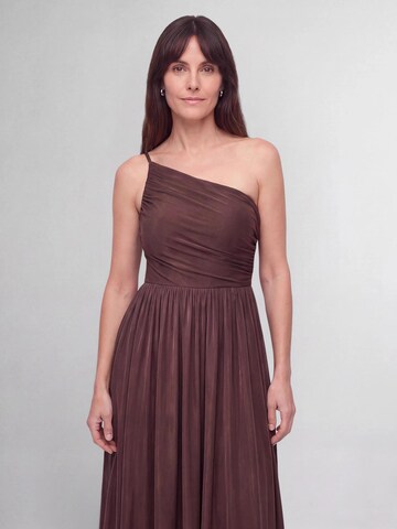Guido Maria Kretschmer - Vestido 'Arika' en marrón