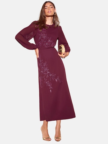 Friends Like These Kleid in Rot: Vorderseite