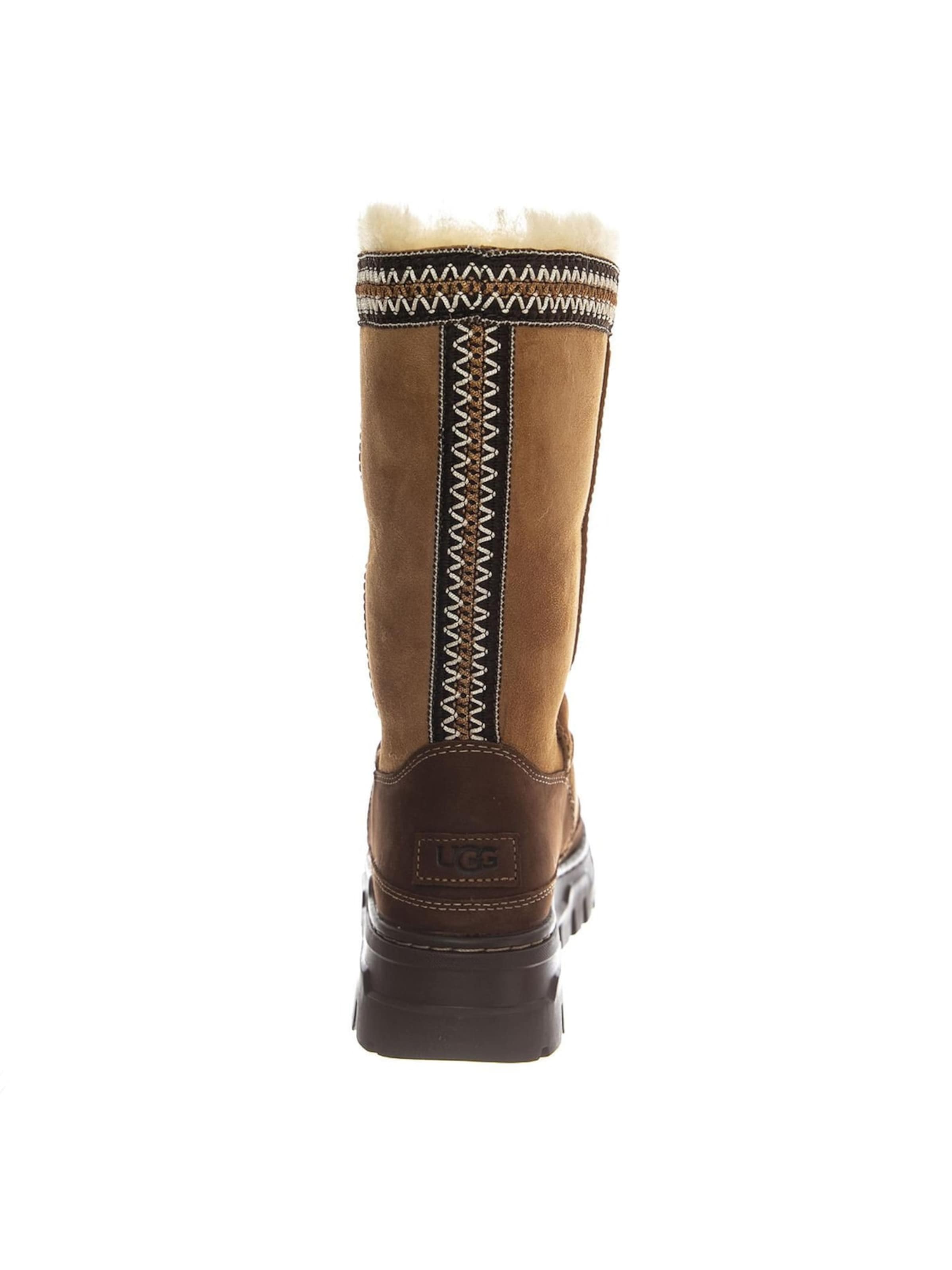 UGG Kozaki 'W Classic Tall Trailgazer Chestnut' w kolorze brązowy