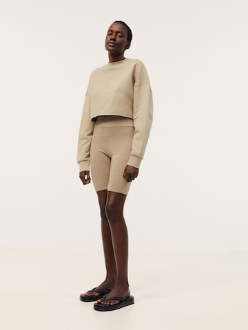 Sweat-shirt 'Fee' Kendall for ABOUT YOU en beige