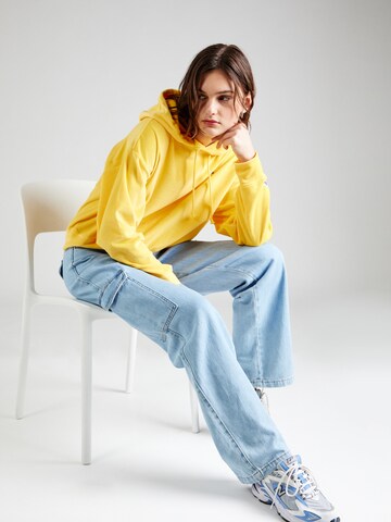 Champion Authentic Athletic Apparel Sweatshirt in Gelb