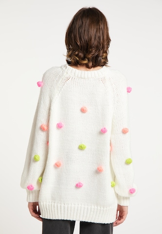 MYMO Oversized Sweater in White