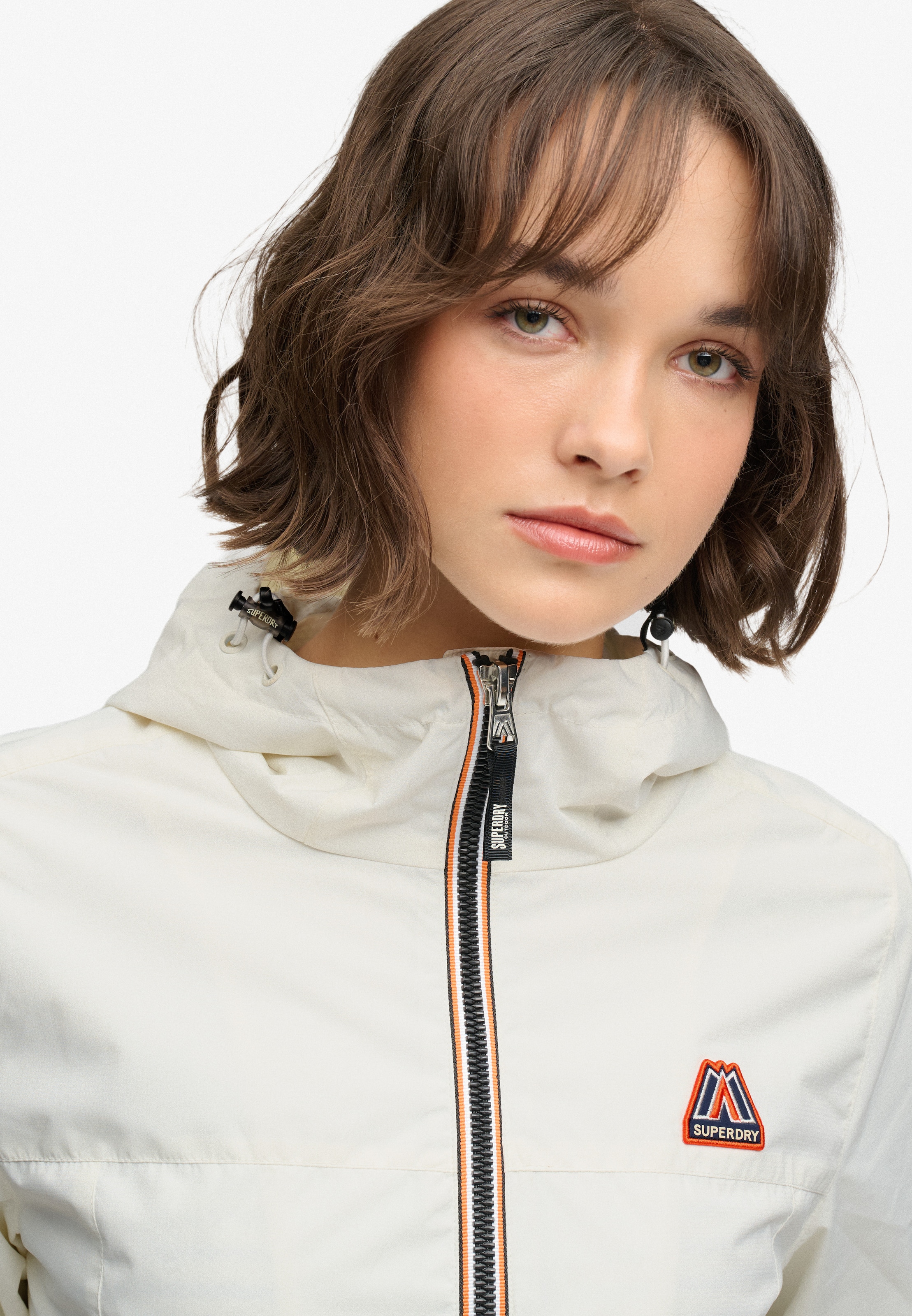Superdry & Co Átmeneti dzseki 'ESSENTIAL' - fehér
