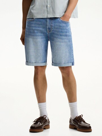 regular Jeans di Bershka in grigio: frontale