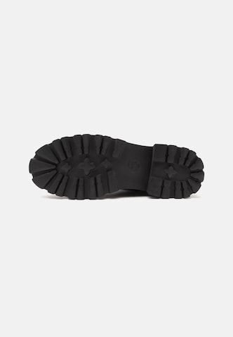 MICHAEL Michael Kors - Botim com fivela 'CALEB' em preto