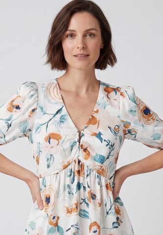 Usha - Blusa en blanco