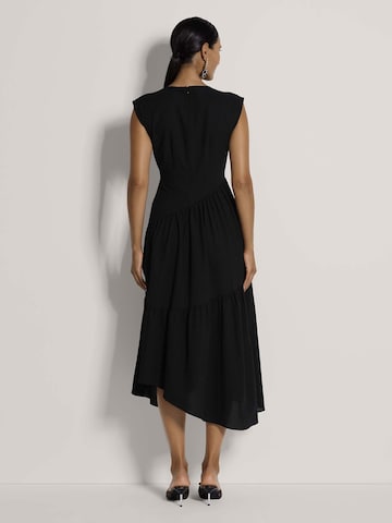 MADELEINE Kleid in Schwarz