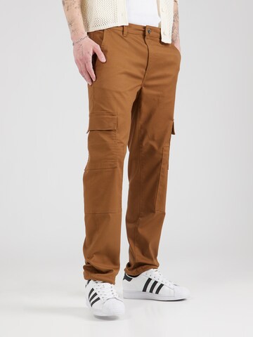Effilé Pantalon cargo BLEND en marron : devant
