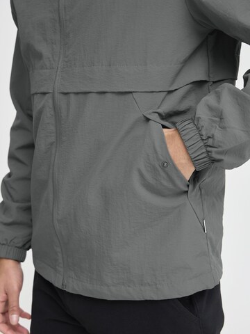 BLEND - Chaqueta de entretiempo 'BHVini' en gris