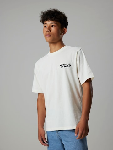 LMTD Shirt in Wit: voorkant