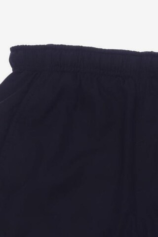 NIKE Shorts 31-32 in Schwarz