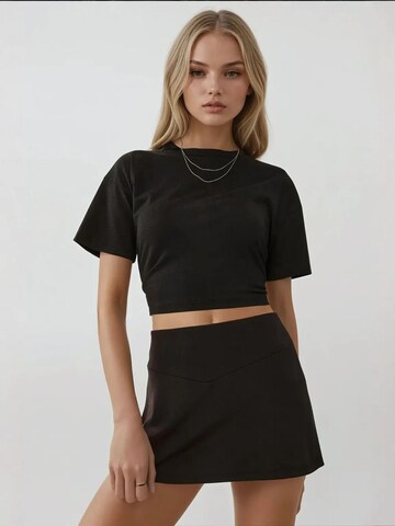 Hiccup Skirt in Black