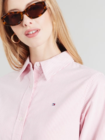 Chemisier TOMMY HILFIGER en rouge