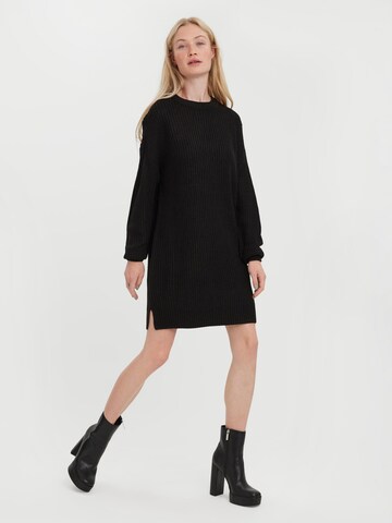 Robes en maille 'LEA' VERO MODA en noir