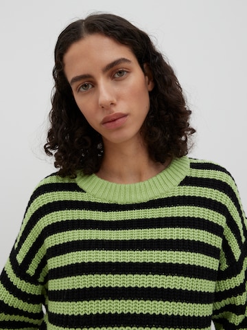 EDITED Sweter 'Danco' w kolorze zielony