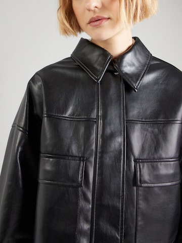 GUESS - Chaqueta de entretiempo 'FLAMINIA' en negro