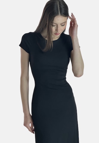 Elara Dress in Black
