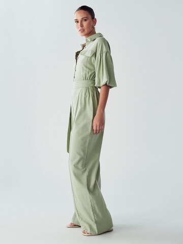 Tuta jumpsuit 'BRAELYN' di Willa in verde
