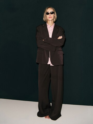 ÉVOIR by Alena Gerber Wide Leg Hose in Braun