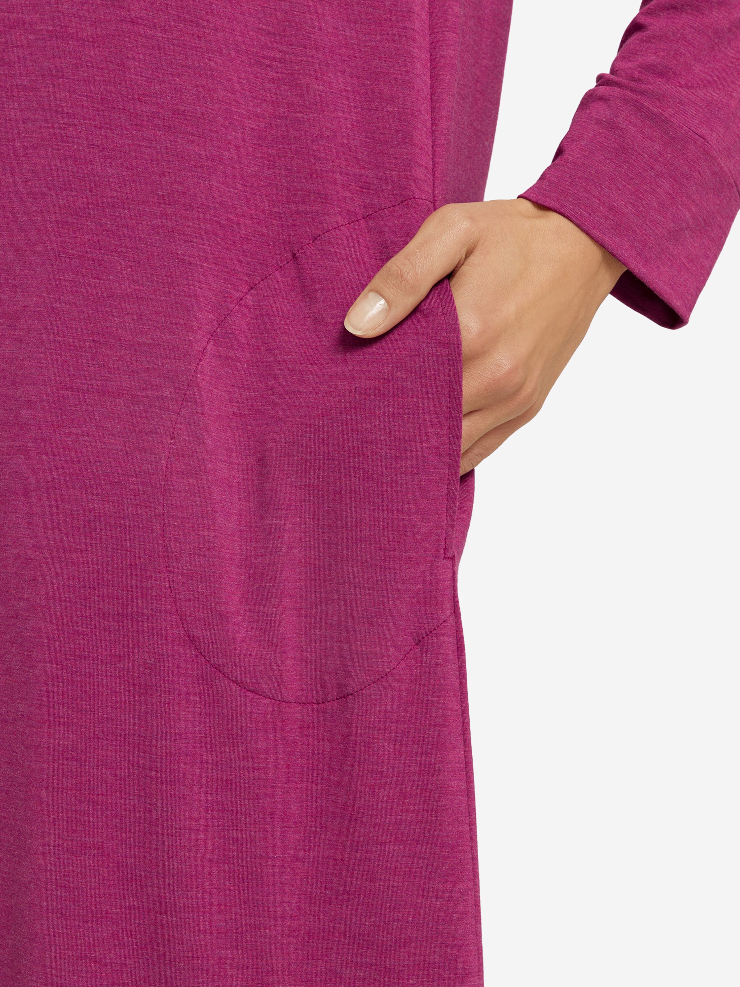 Hanro Nightgown ' Natural Elegance ' in Red