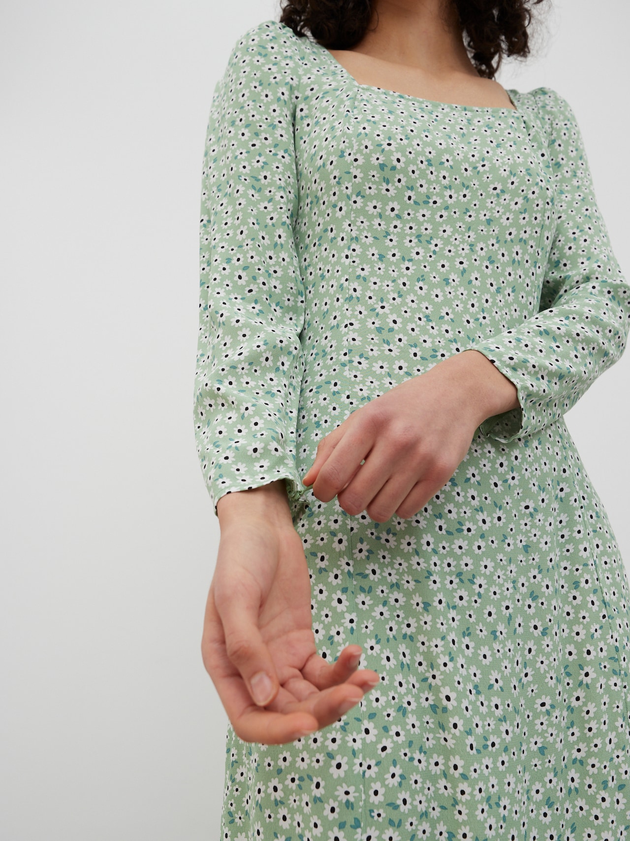 EDITED Produits Robe 'Lotta' vert