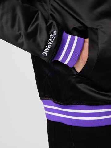 Mitchell & Ness Jacke in Schwarz