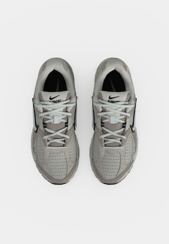 NIKE Sneakersy niskie 'V5 RNR Suede 2' w kolorze biały