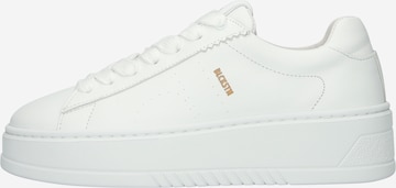 Sneaker bassa 'Garnet Rory' di BLACKSTONE in bianco: frontale