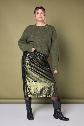 Studio Untold Skirt in Green: front
