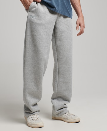 Superdry Regular Broek in Grijs: voorkant