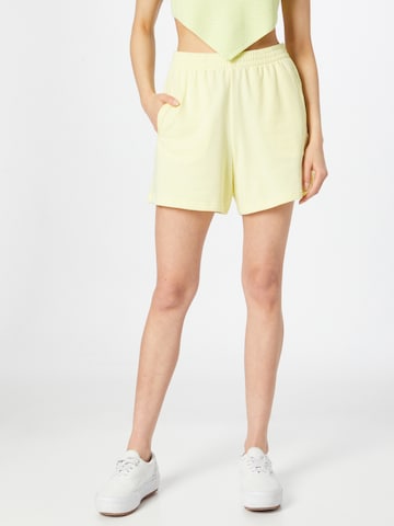 GAP Loose fit Pants in Yellow: front