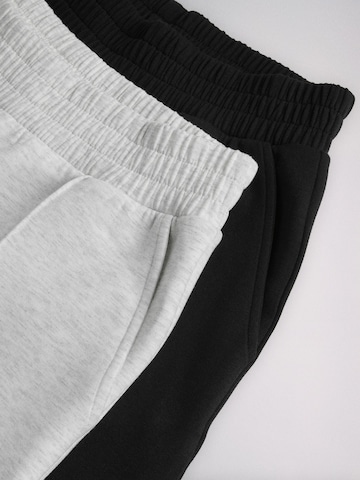 The Set Lużny krój Spodnie w kolorze szary