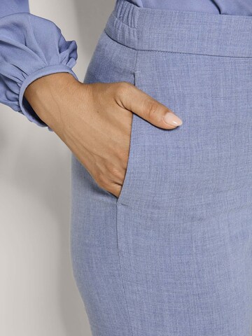 Effilé Pantalon à plis MADELEINE en bleu