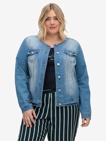 SHEEGO Jeansjacke in Blau: predná strana