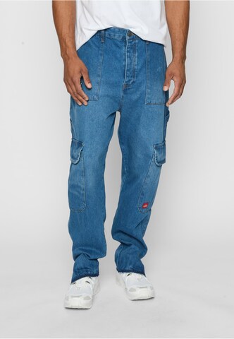 Dada Supreme Loose fit Cargo jeans in Blue: front