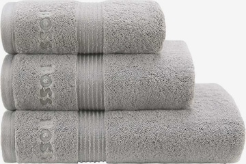 BOSS Home Shower Towel in Silver