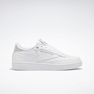 Baskets basses 'Club C 85' Reebok en blanc