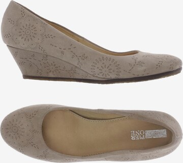 Pier One High Heels & Pumps in 39 in Beige: front