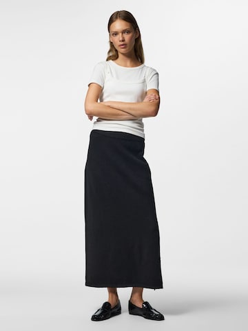 PIECES - Falda 'SALLY' en negro